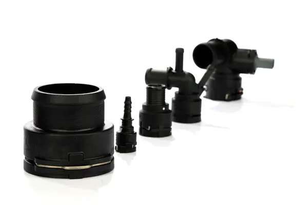 Quick connectors pretos alinhados